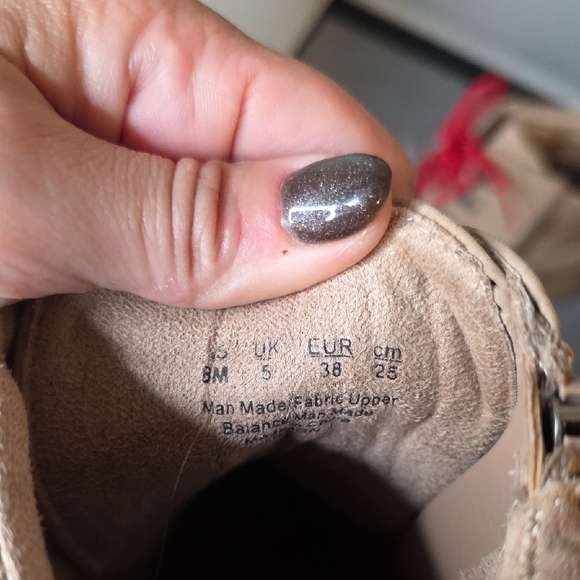 Dr Scholls Women's Wedge Ankle Boots with Red  & Tan Laces NEW Size 8 - Picture 2 of 8